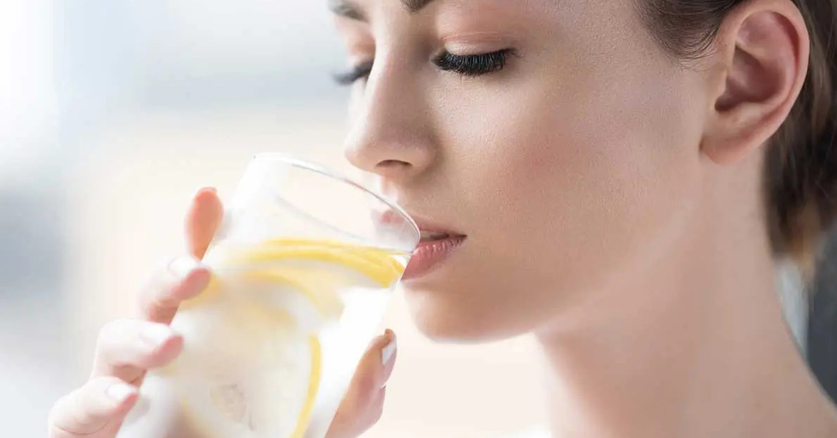 This Is What Happens To Your Body When You Drink Lemon Water Every Day