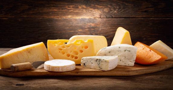 5 Warning Signs You Should Stop Eating Cheese